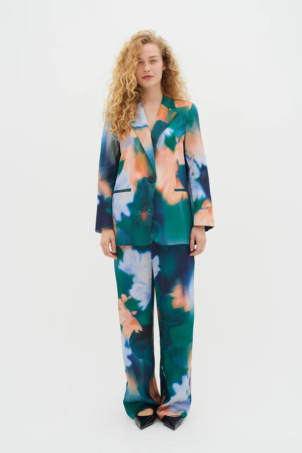 Tess Blazer